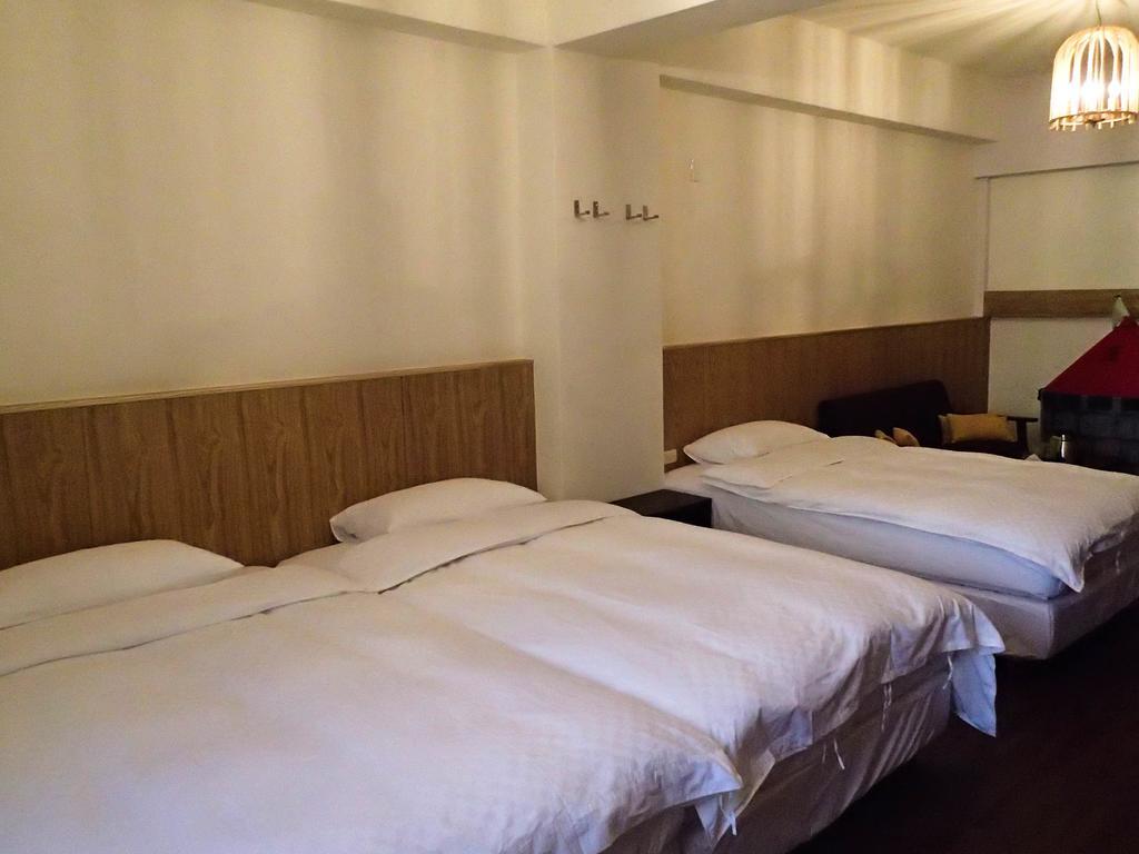 Meow G Cafe Hostel Hualien stad Rum bild